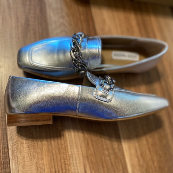 Steve Madden Slip On Rilynn Chain Loafer Silver Leather Women Size 7.5 NWOT - Picture 12 of 15